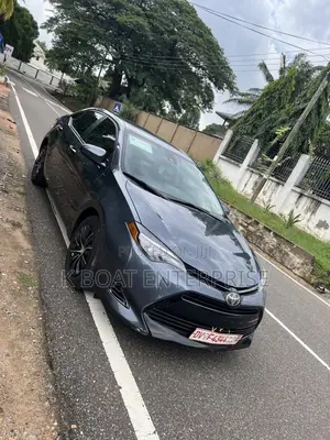 Toyota Corolla LE 4dr Sedan (1.8L 4cyl CVT) 2017