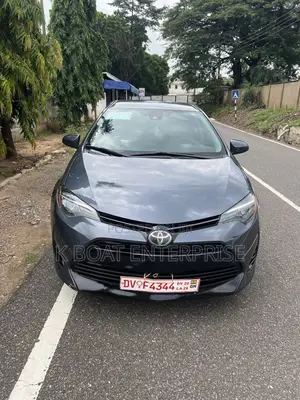 Toyota Corolla LE 4dr Sedan (1.8L 4cyl CVT) 2017