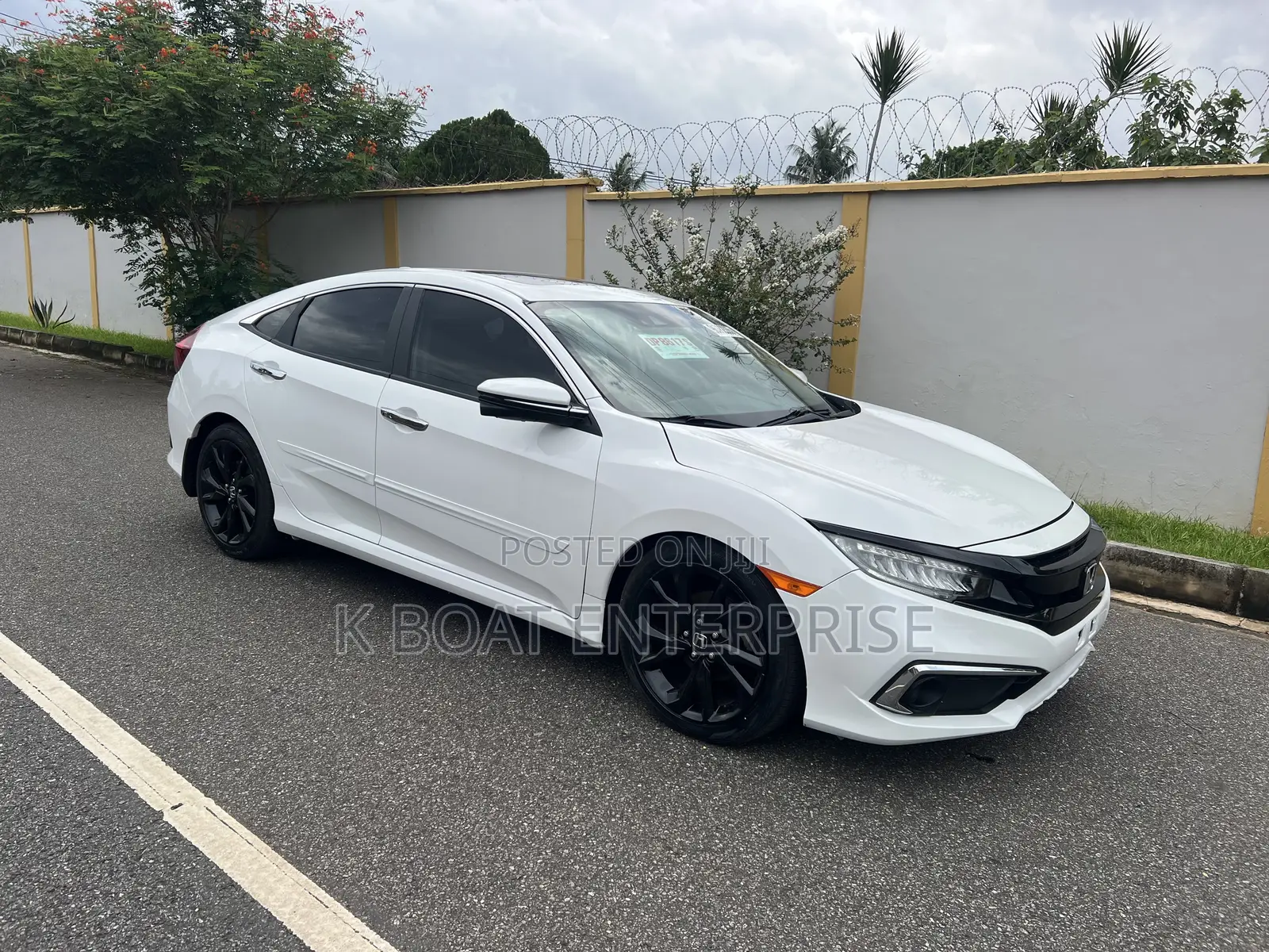Honda Civic Touring Sedan 2019 White