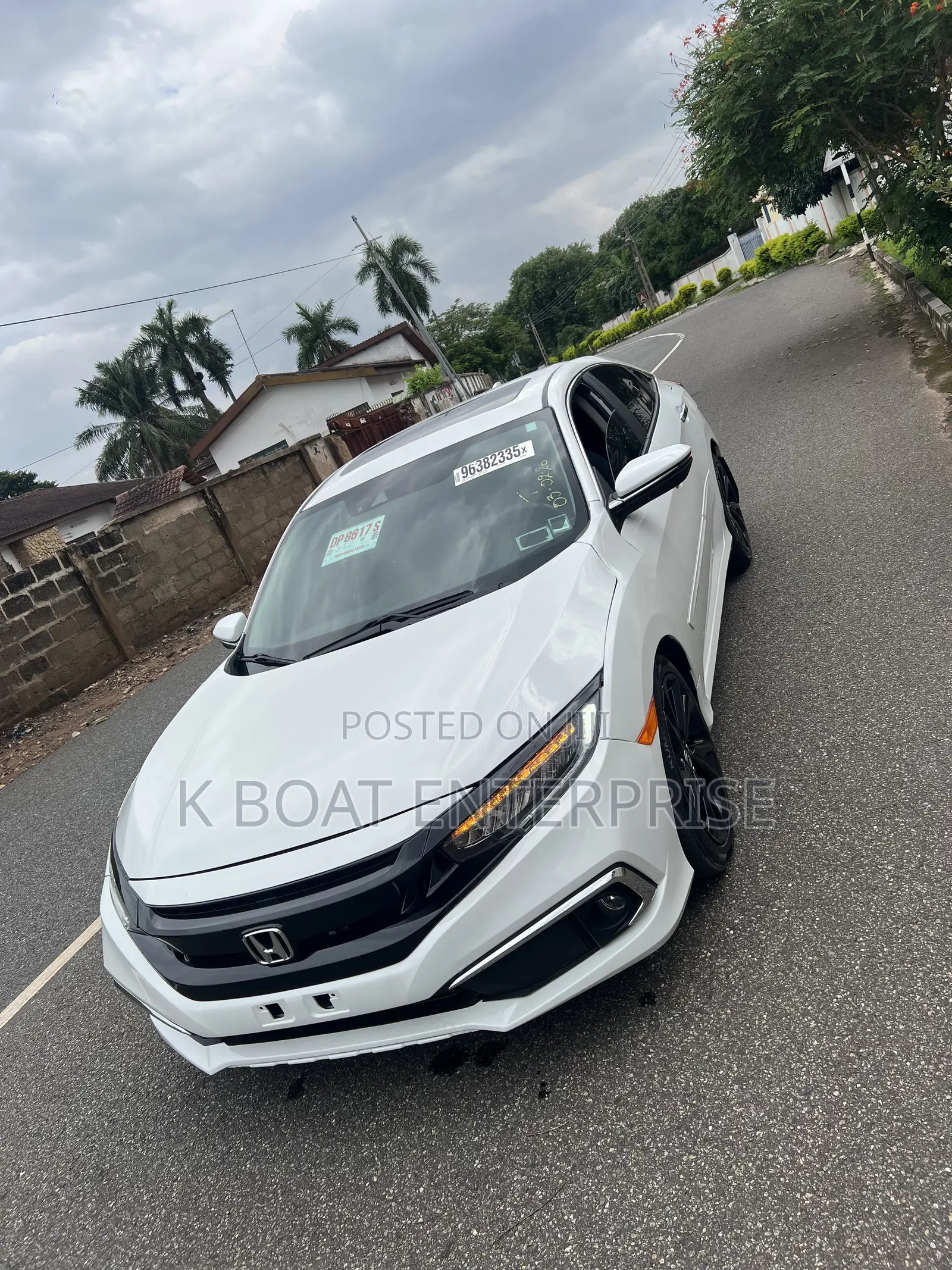 Honda Civic Touring Sedan 2019 White