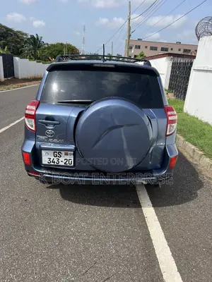 Toyota RAV4 2010 Blue
