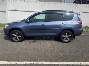 Toyota RAV4 2010 Blue
