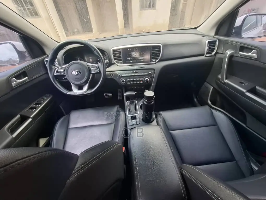 Kia Sportage 2021 White