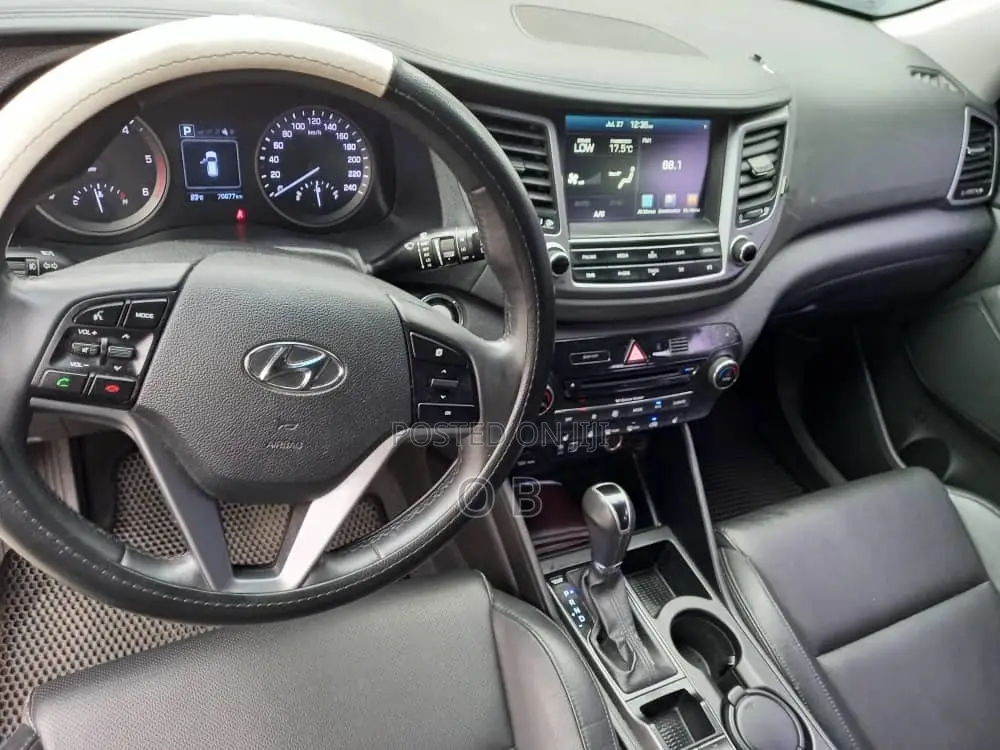 Hyundai Tucson 2016 Blue