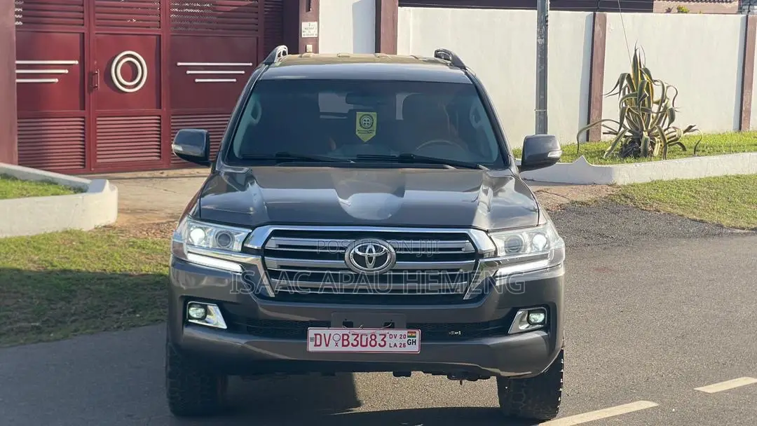 Toyota Land Cruiser 4.5 V8 DSL 2014 Gray