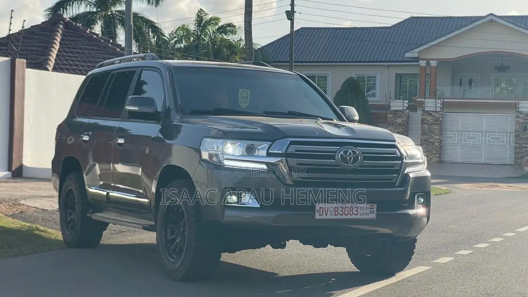 Toyota Land Cruiser 4.5 V8 DSL 2014 Gray