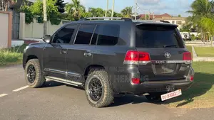 Toyota Land Cruiser 4.5 V8 DSL 2014 Gray