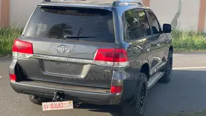 Toyota Land Cruiser 4.5 V8 DSL 2014 Gray
