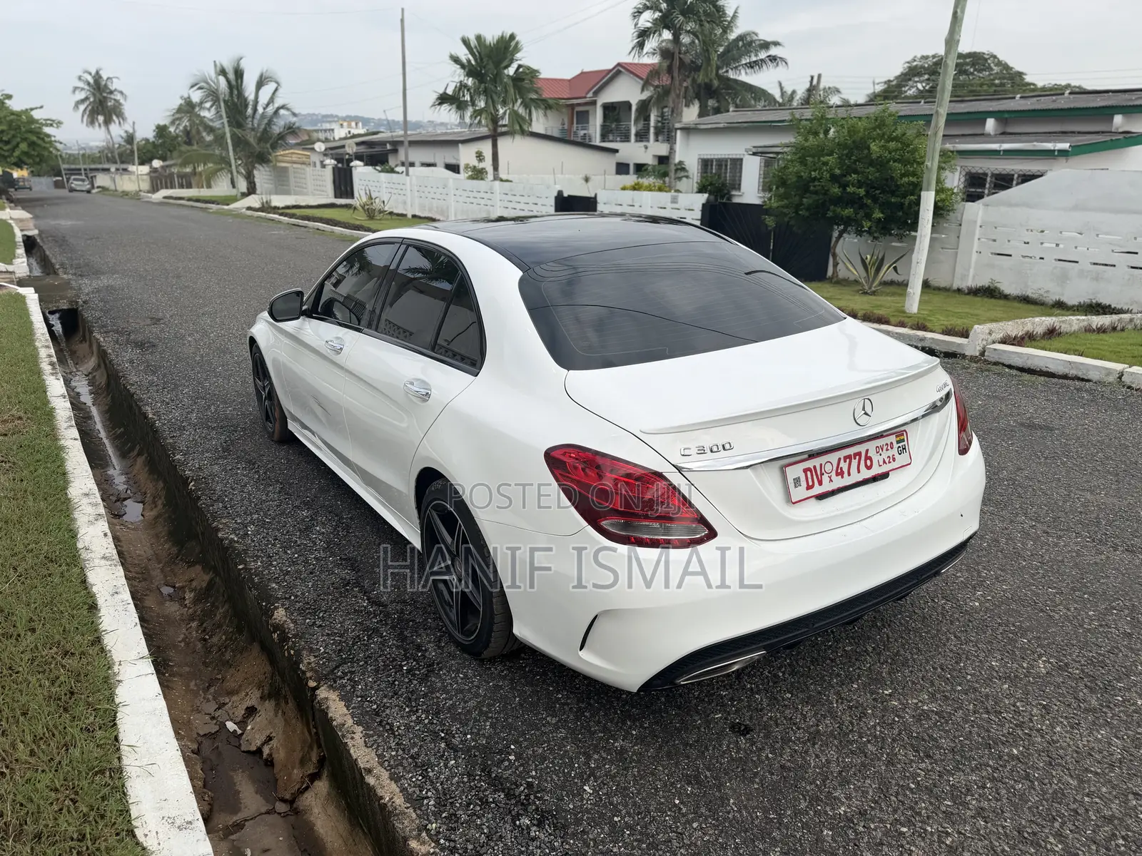 Mercedes-Benz C300 Luxury 4Matic Sedan AWD (2.0L 4cyl 7A) 2016 White