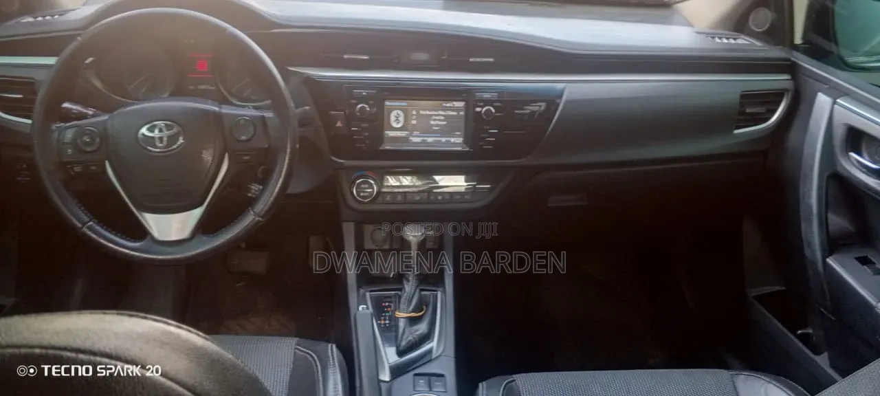 Toyota Corolla 2015 White