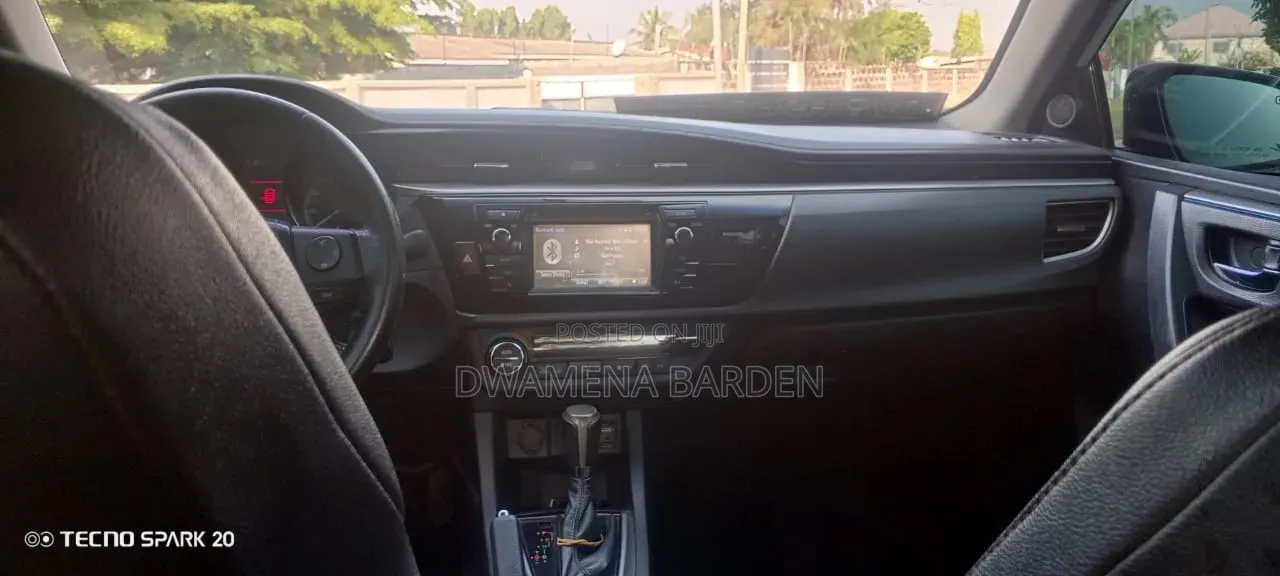 Toyota Corolla 2015 White