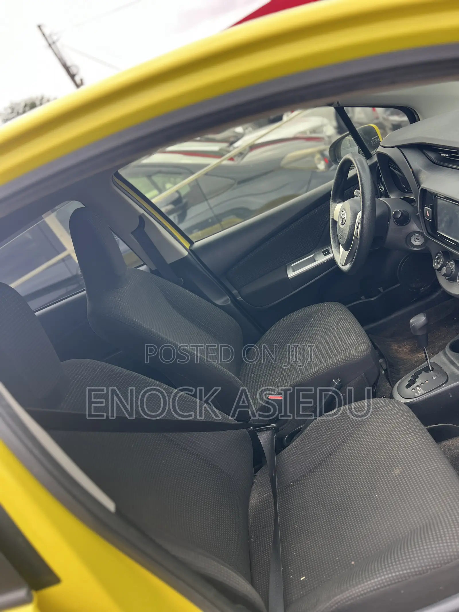 Toyota Vitz 1.3 AWD 3dr 2015 Yellow