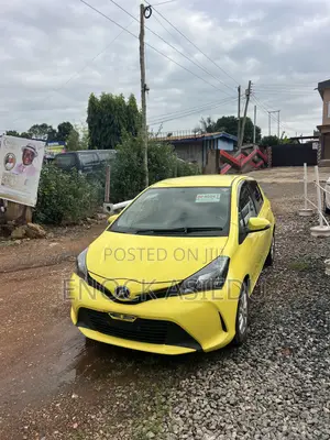 Toyota Vitz 1.3 AWD 3dr 2015 Yellow