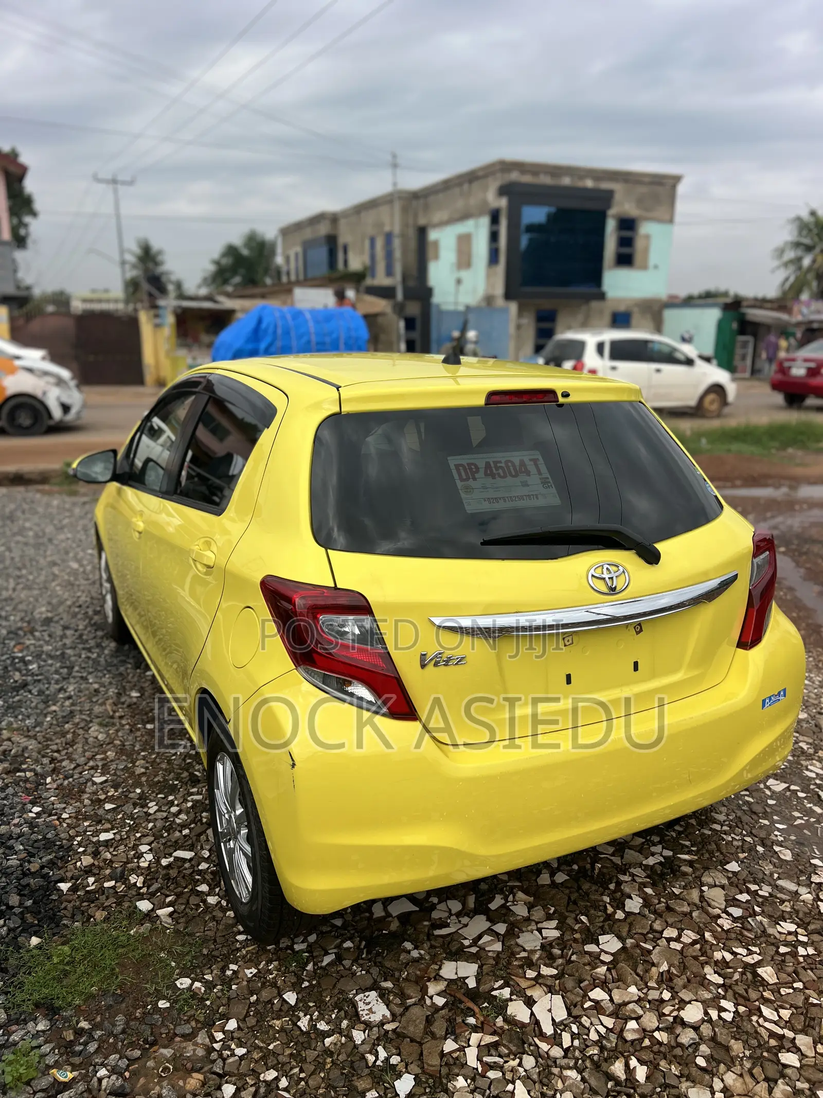 Toyota Vitz 1.3 AWD 3dr 2015 Yellow