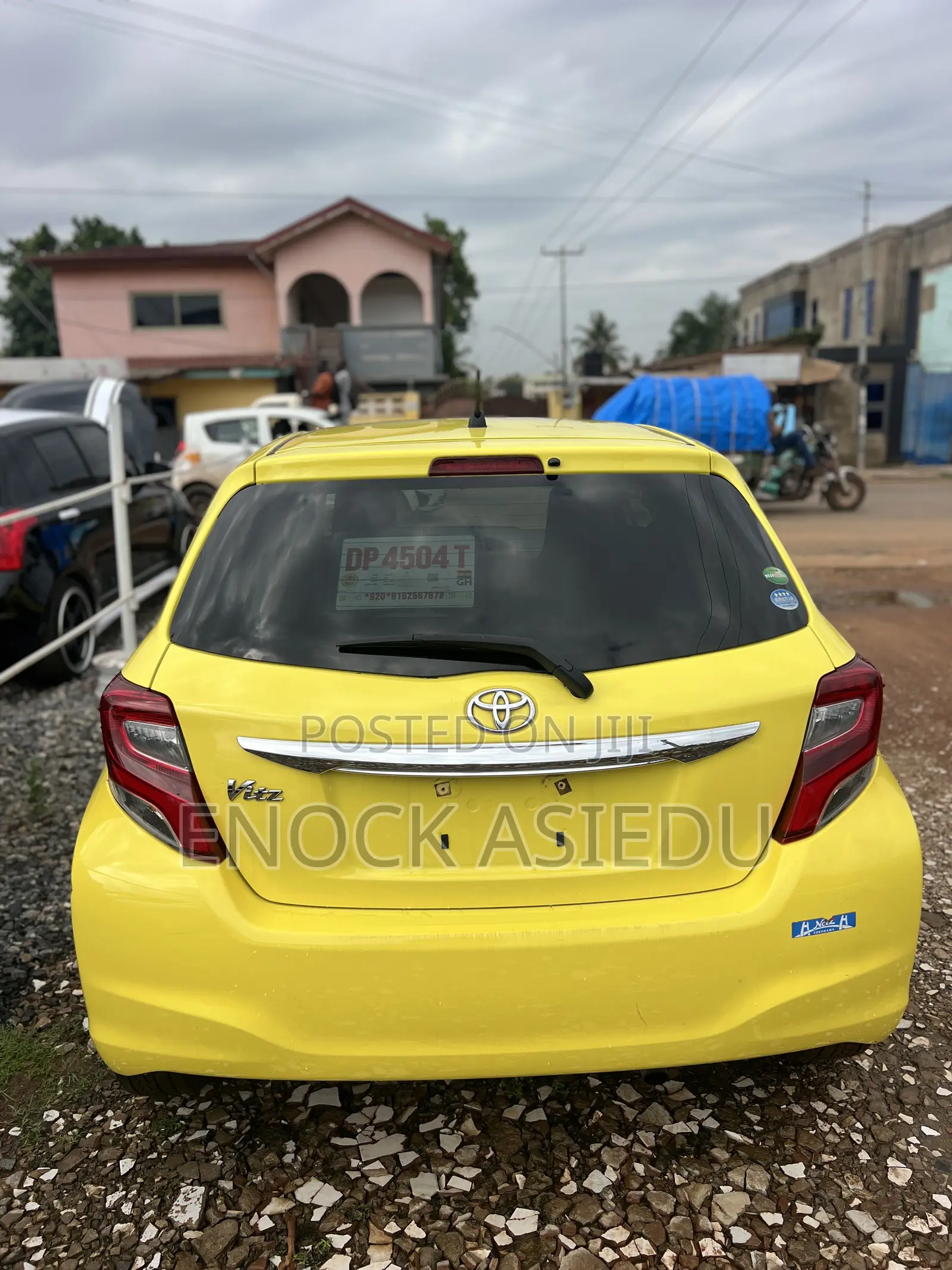 Toyota Vitz 1.3 AWD 3dr 2015 Yellow