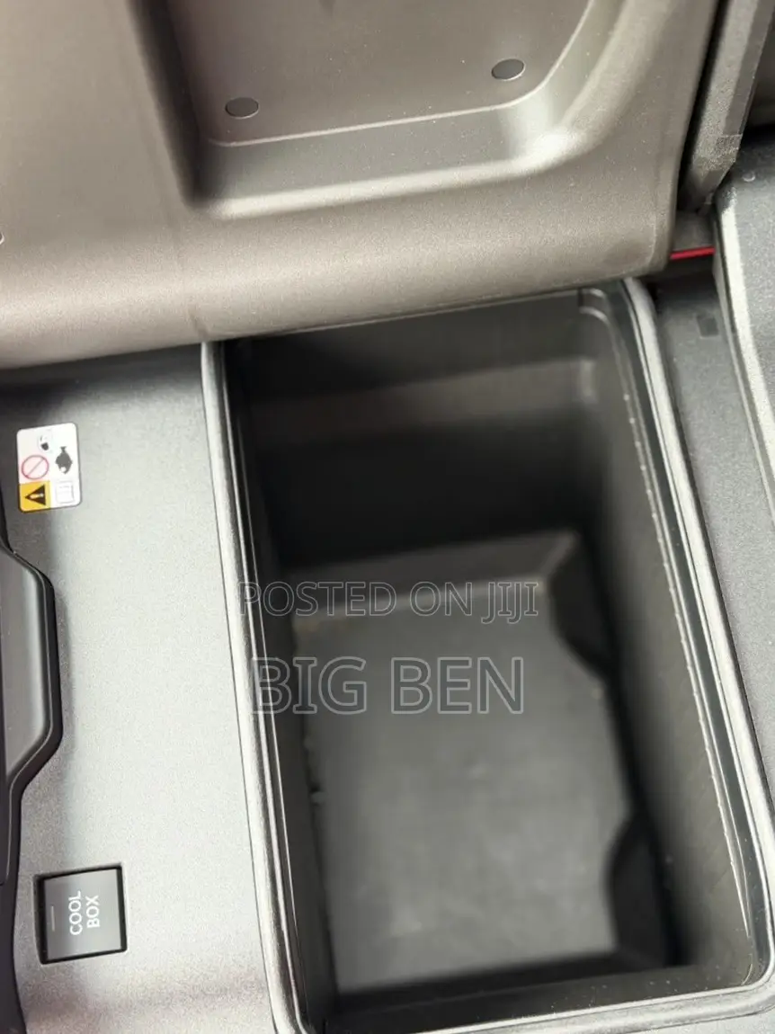 Lexus LX 700h 2025 Gray