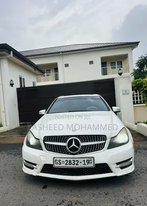 Mercedes-Benz C250 2010 White