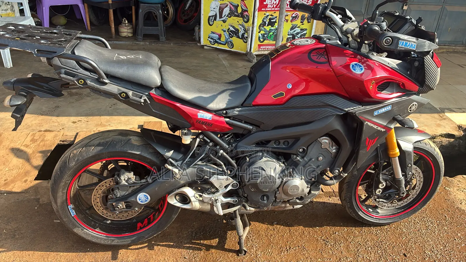 Yamaha 2016 Red