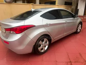 Hyundai Elantra 2012 Silver