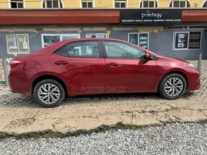 Toyota Corolla 2017 Red