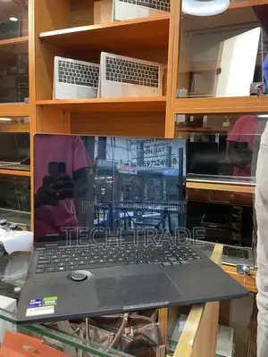 New Laptop Asus 32GB Intel Core i9 SSD 1T