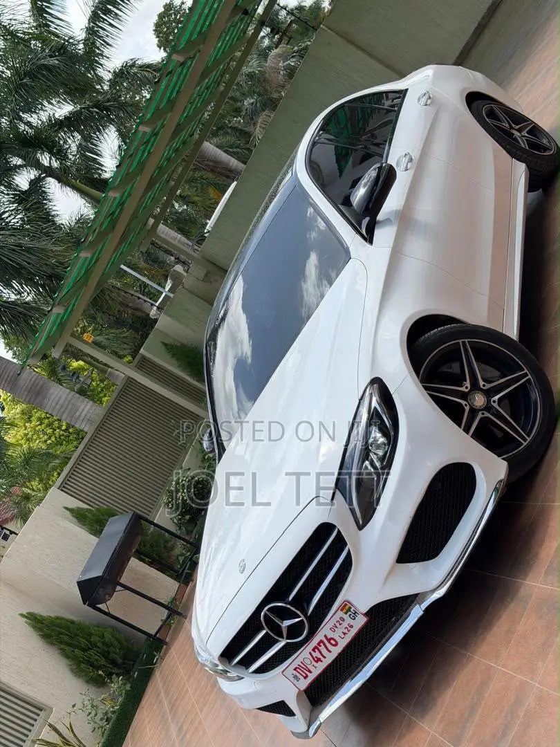 Mercedes-Benz C300 2017 White