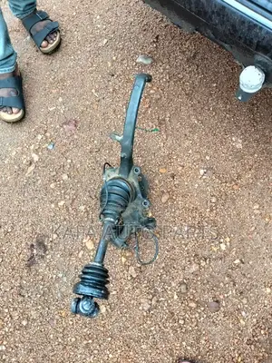 Benz W203 Hub Available