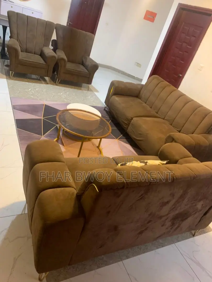 Sofa ( Sofa)