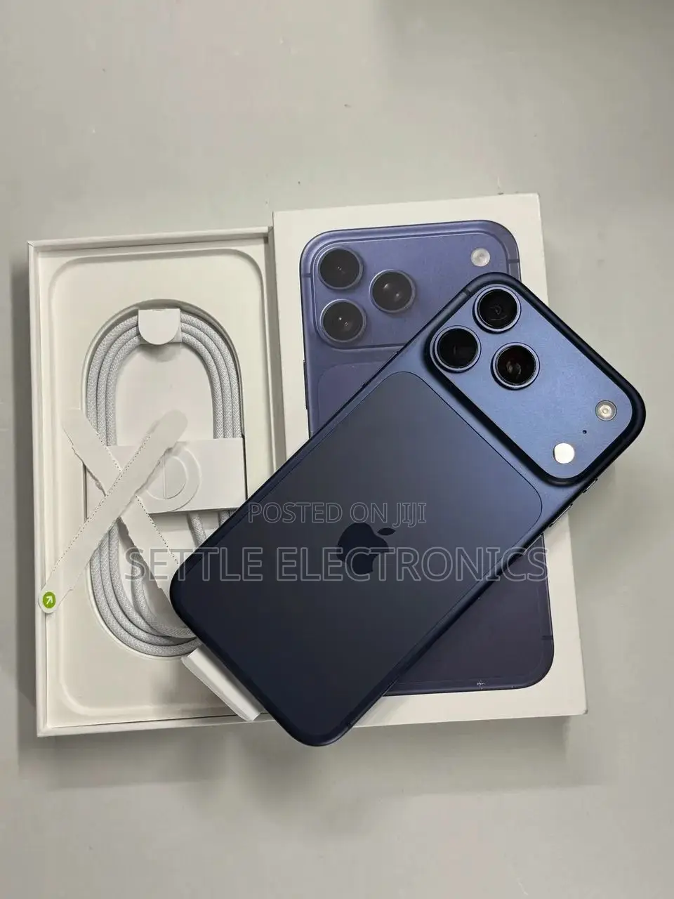New Apple iPhone 17 Pro Max 512 GB Blue