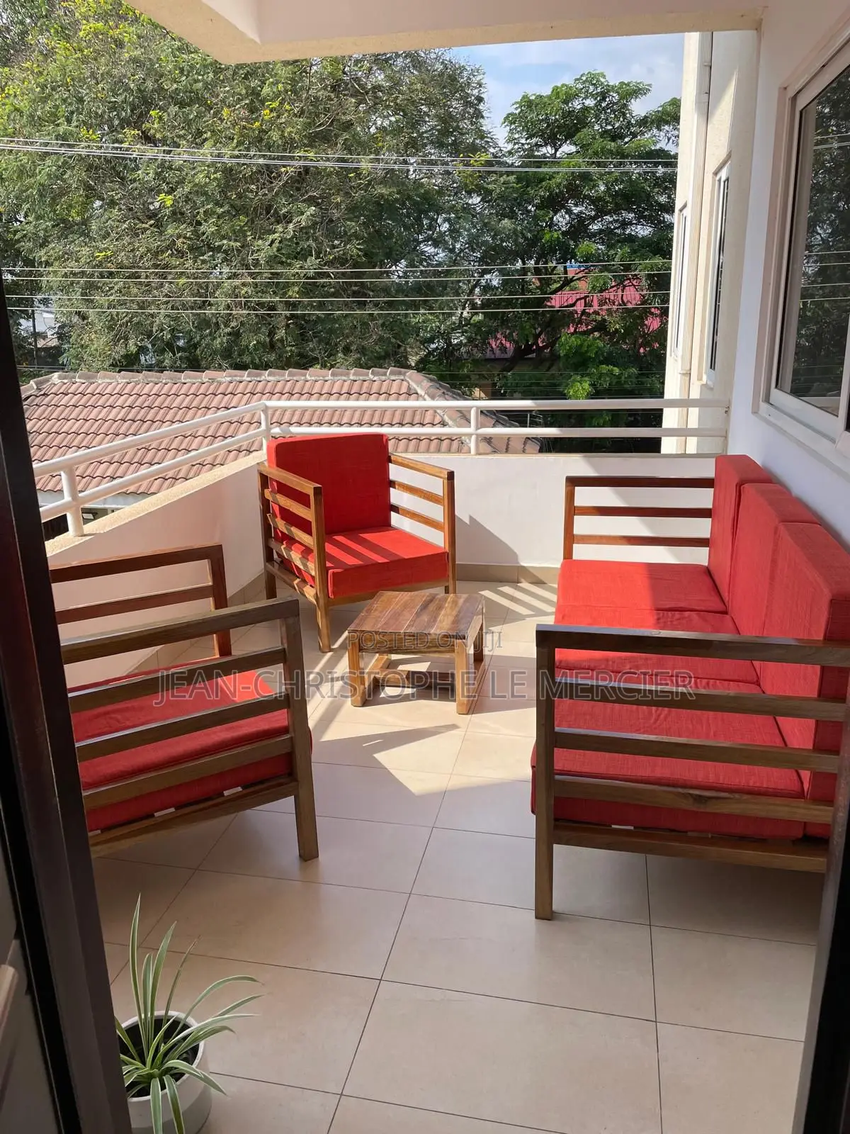 Set of 5 Seats and a Table Outdoor All in Solid Wood