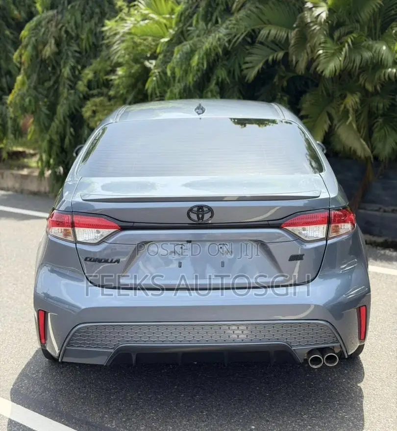 Toyota Corolla SE 2024 Blue