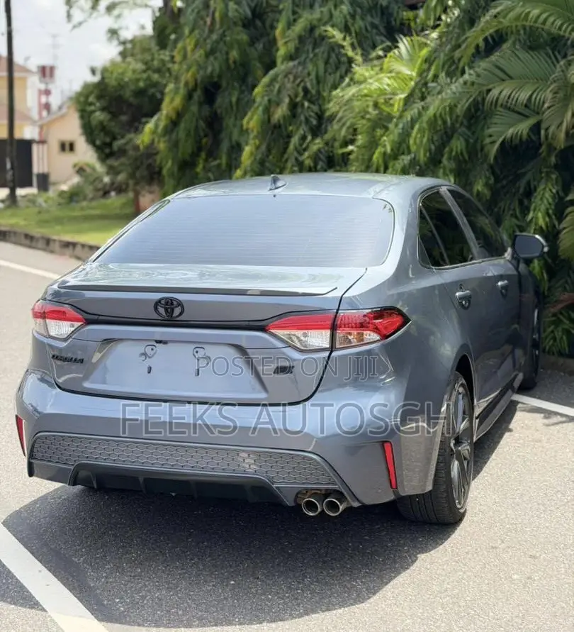 Toyota Corolla SE 2024 Blue