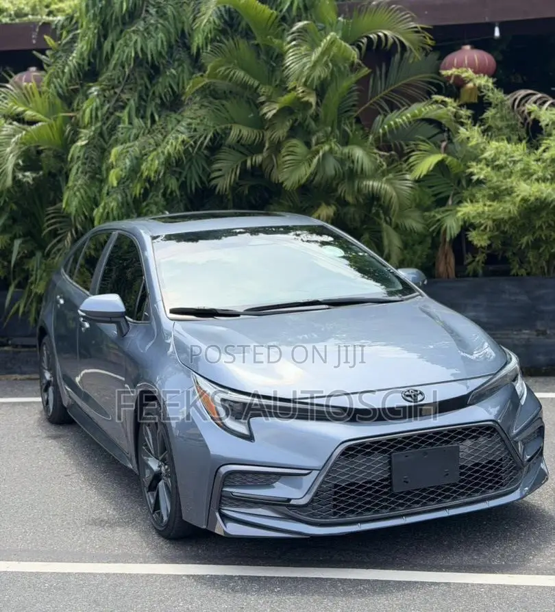 Toyota Corolla SE 2024 Blue