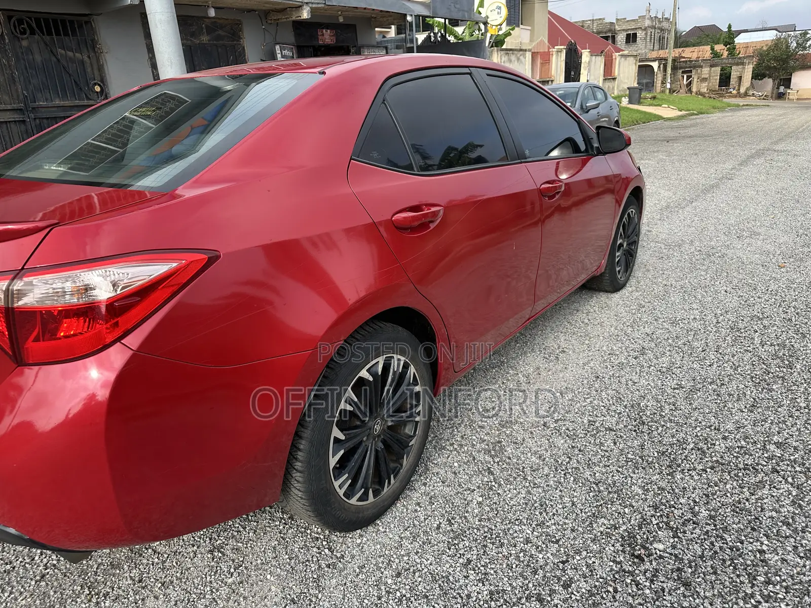 Toyota Corolla LE 4dr Sedan (1.8L 4cyl CVT) 2017 Red