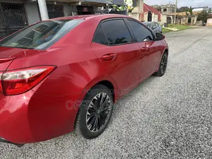 Toyota Corolla LE 4dr Sedan (1.8L 4cyl CVT) 2017 Red