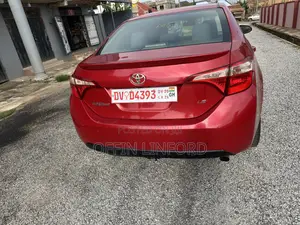 Toyota Corolla LE 4dr Sedan (1.8L 4cyl CVT) 2017 Red