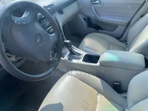 Mercedes-Benz C200 2006 Silver