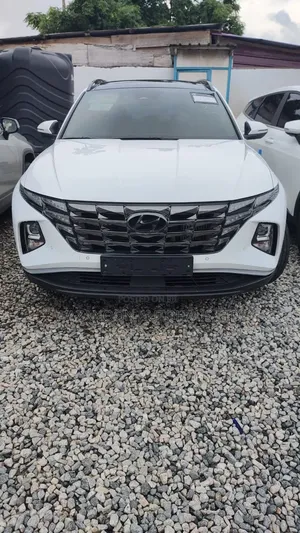 Hyundai Tucson SE 2022 White