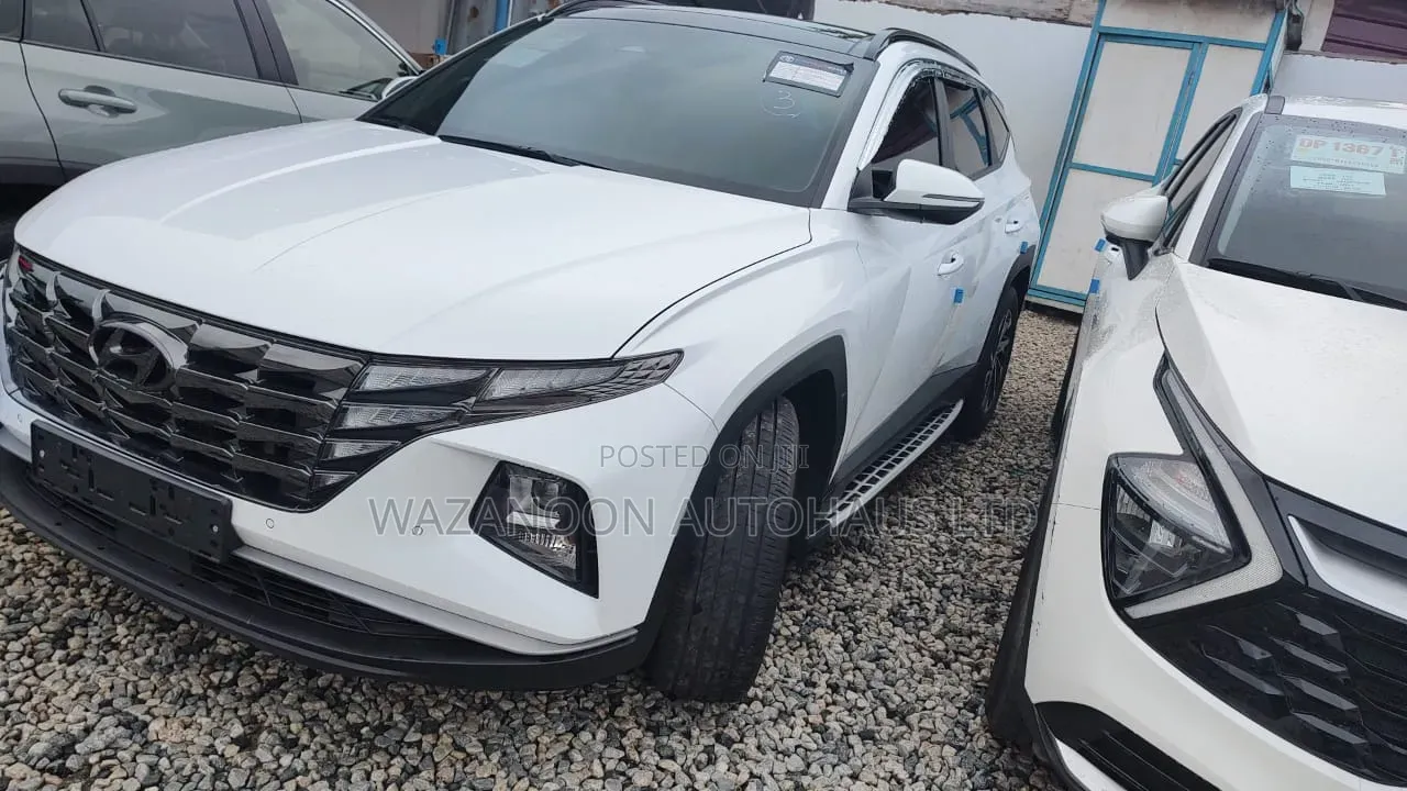 Hyundai Tucson SE 2022 White