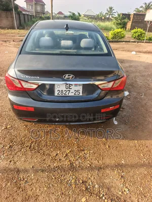 Hyundai Sonata GLS Sedan FWD (2.4L 4cyl 6A) 2012 Blue