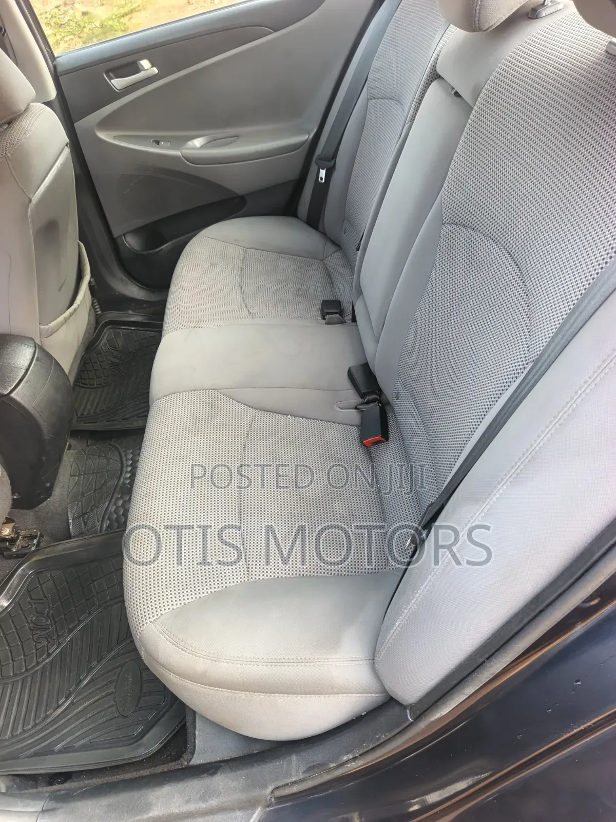 Hyundai Sonata GLS Sedan FWD (2.4L 4cyl 6A) 2012 Blue