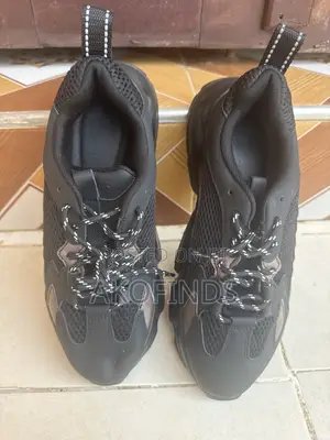 Sneakers Brand New Sneakers