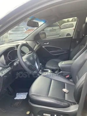 Hyundai Santa Fe SE AWD 2016 Black