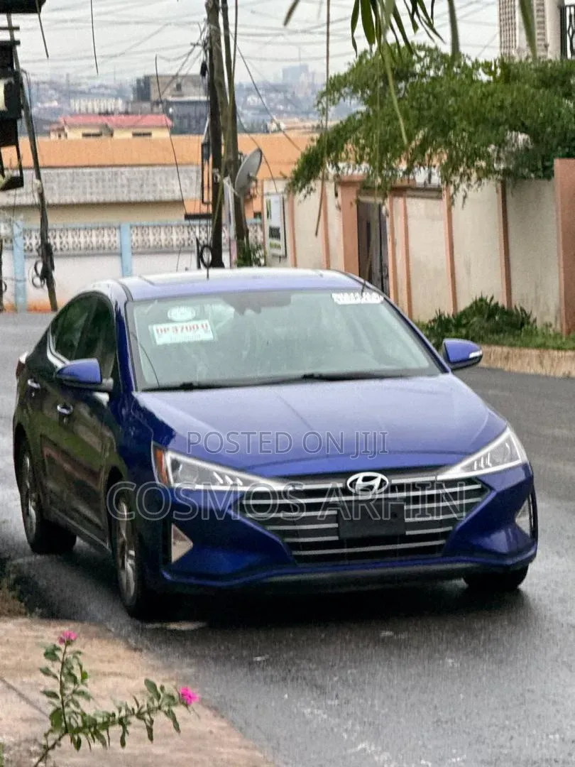 Hyundai Elantra 2019 Blue