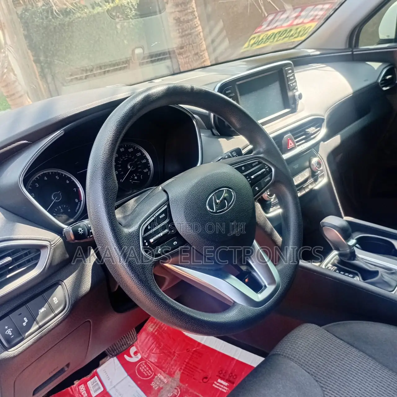 Hyundai Santa Fe 2019 White