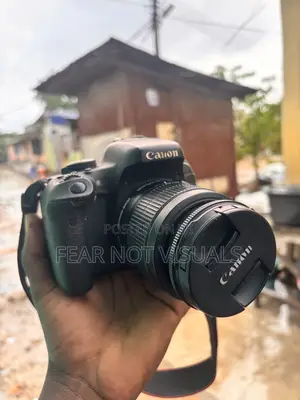 Canon 750d Eos With 18-55mm Lens