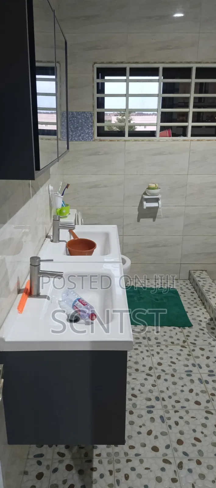Furnished 4bdrm House in Lake Side Estate for sale