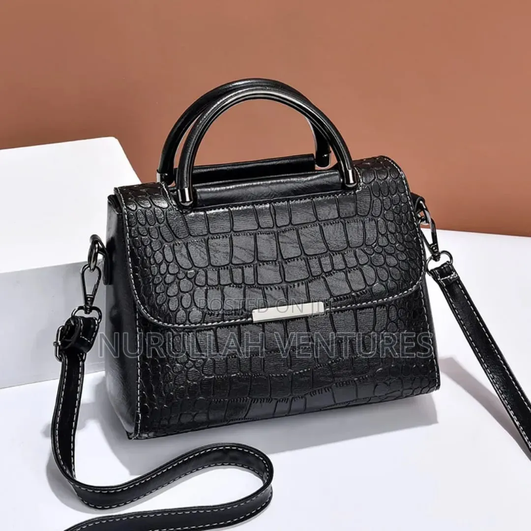 Elegant Ladies Handbag With Shoulder Strap