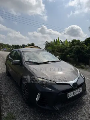 Toyota Corolla SE 4dr Sedan (1.8L 4cyl CVT) 2017 Gray