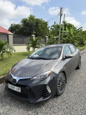 Toyota Corolla SE 4dr Sedan (1.8L 4cyl CVT) 2017 Gray